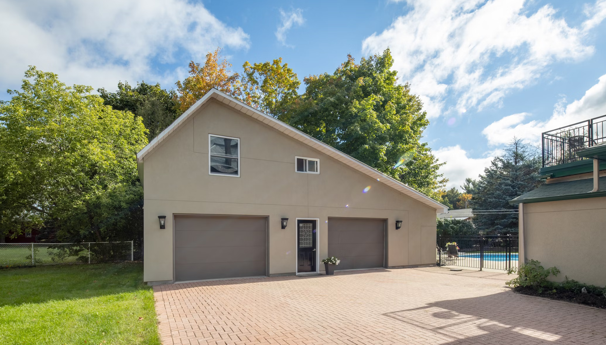 garage-door-opener-repair-house garage-door-opener-repair